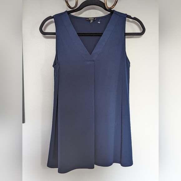 Premise Studio Dark Blue Sleeveless Top - Picture 2 of 6